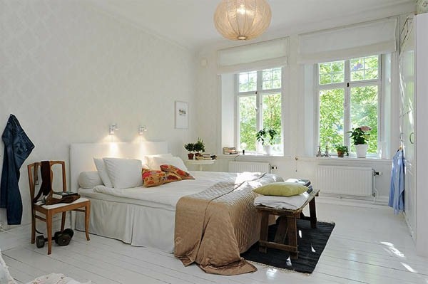 Designed bedrooms in a Scandinavian style bench for the Holy Linen