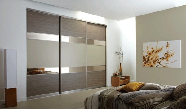 Wardrobe with sliding doors