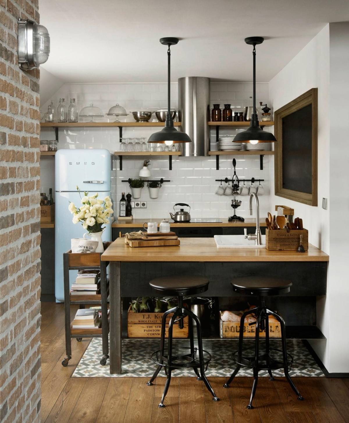 small industrial kitchen design